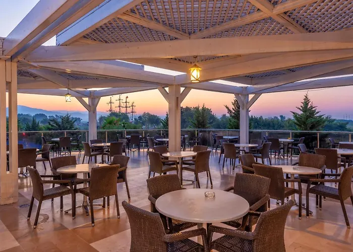 Lrs River & Ξενοδοχείο