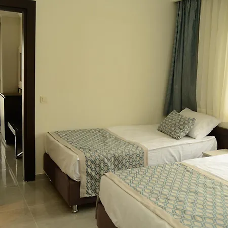 Szálloda Lrs River & 5*