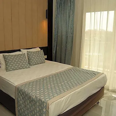 Lrs River & Hotel 5*