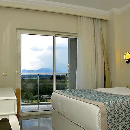Lrs River & Hotel 5*