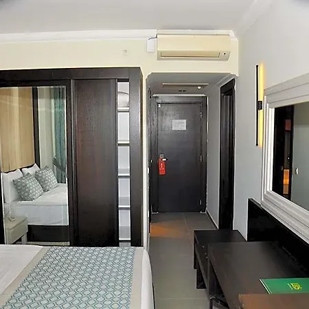 Lrs River & Hotel