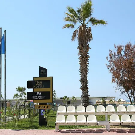 Hotel Lrs River & 5*