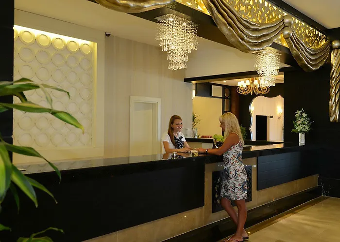 Lrs River & Hotel 5*